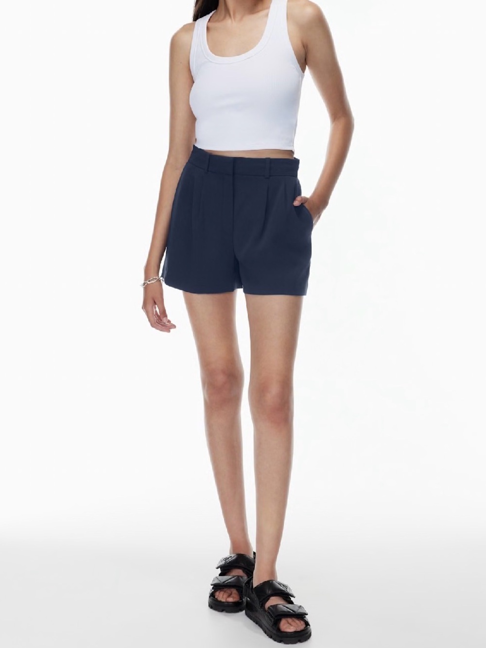 NWT Aritzia Babaton Mini Pleated Short in Dark Night Navy Size 10